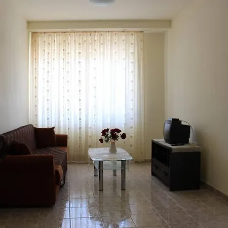 Сasa de vacaciones Tropical PalaiónTsiflíkion