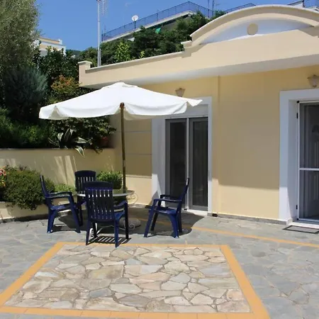 Tropical Paradise Дом отдыха