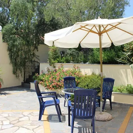 بيت للعطل Tropical Paradise PalaiónTsiflíkion